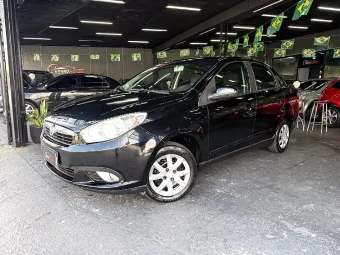 Fiat Grand Siena Attrac. 1.4 EVO F.flex 8V 2013