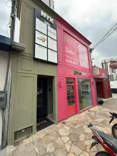 Espaço comercial para locação em Galeria NYK com 27m² em Av. Senador Filinto Muller