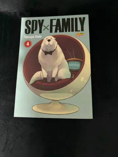 Spy x Family volumes 1, 4, 5, 7, 8 e 9