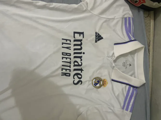 Camisa real Madrid 2022