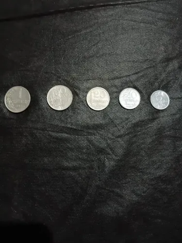 Vendo moedas antigas de 1969
