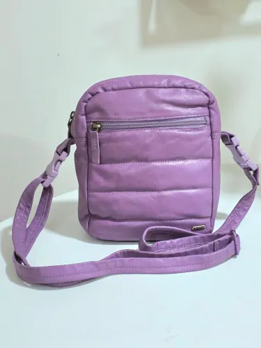 bolsa via mia crossbody couro roxo