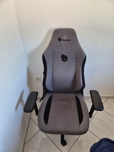Cadeira gamer pichau até 150kg
