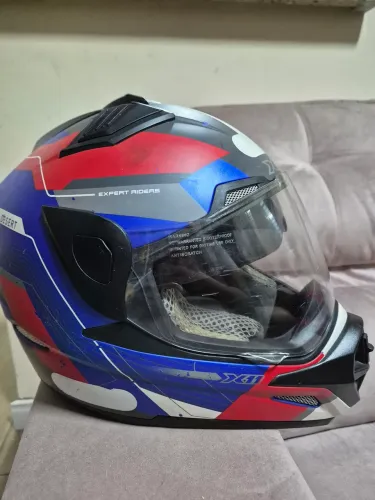 Capacete X11 usado 