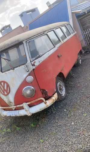 Volkswagen Kombi Standard/ Luxo/ Serie Prata 1976