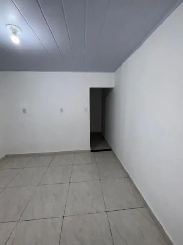 Kitnet em vila no Jardim Alcântara de 30m²