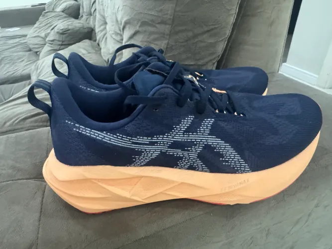 Asics Novablest 5