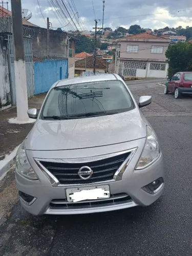 Nissan Versa SL 1.6 16V Flexstart 4P Mec. 2016