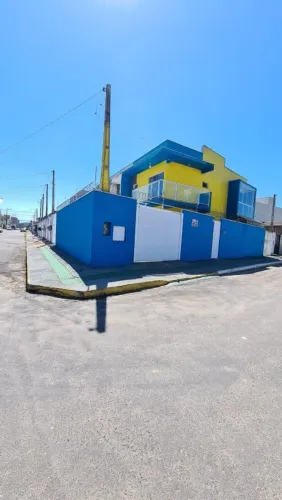 Vendo esse sobrado quitado em Camboriú bairro Santa Regina zap 47- * 