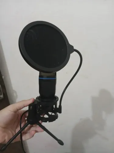 Microfone para Computador RGB