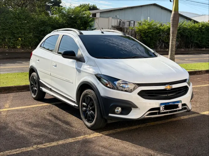Chevrolet Onix Activ 1.4 8V Flex Aut. 4P 2018