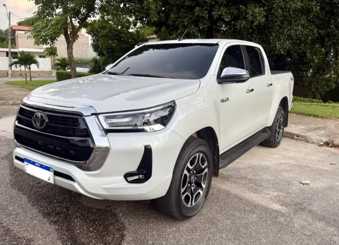 Toyota Hilux CD SRX 4X4 2.8 TDI 16V Diesel Aut. 2026