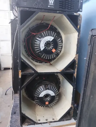 Vendo auto falante grave JBL