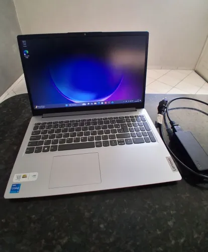 Notebook Lenovo IdeaPad Slim Core I5 12°/ 8 Gb RAM/ SSD 512 Gb ( poucos meses de uso)