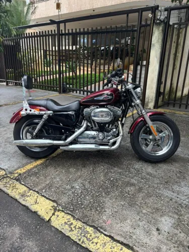Harley Davidson XL 1200 Custom 2015 Vinho