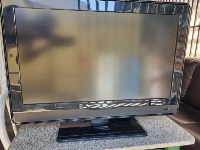 TV LCD 32 polegadas Philips + Conversor Digital