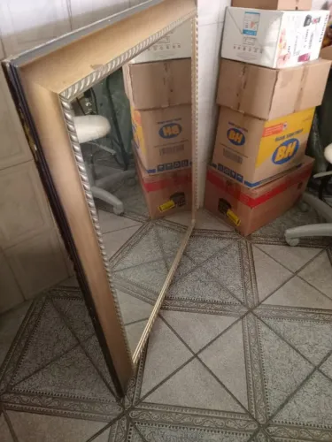 Espelho Com Moldura Classica Dourada