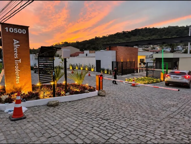 Terreno no Condomínio Residencial Alferes Tiradentes