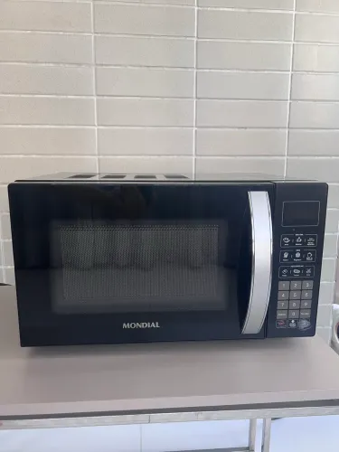MICRO-ONDAS MONDIAL PRETO - POUCO USADO 