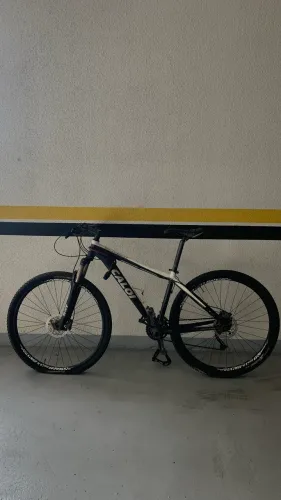 Bicicleta Caloi Elite Aro 29 MTB | Freio a Disco | Suspensão RST