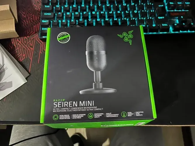 Razer Seiren Mini Preto COM DEFEITO!