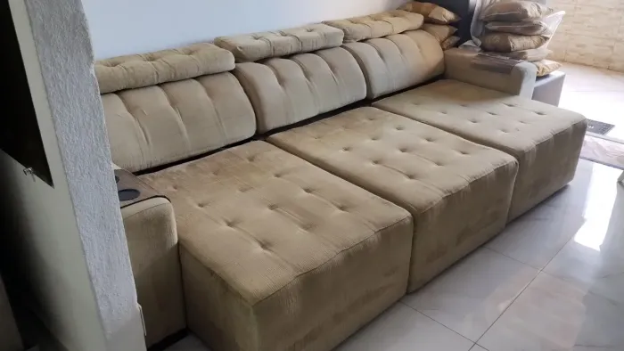 Vendo sofá retrátil e reclinável.