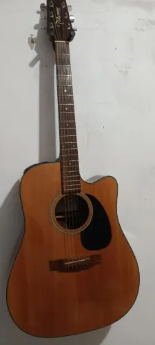 Takamine Eg320c folk timbre excelente 