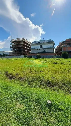 Terreno plano de 387,12m², plano, com ESCRITURA PÚBLICA, no Condomínio Caminho do Engenho