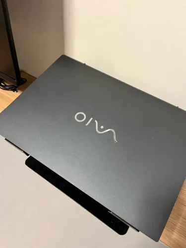Notebook VAIO Core i3 - 8 GB RAM - SSD 256 GB