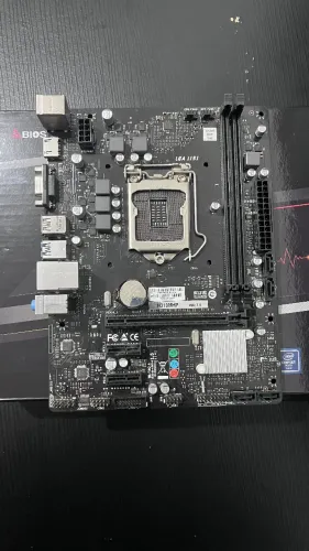 Placa-mãe compatível com Intel 8ª/9ª Gen