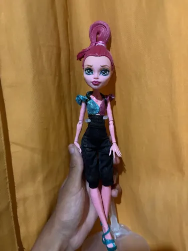 Boneca Monster High G1 - Gigi Grant 