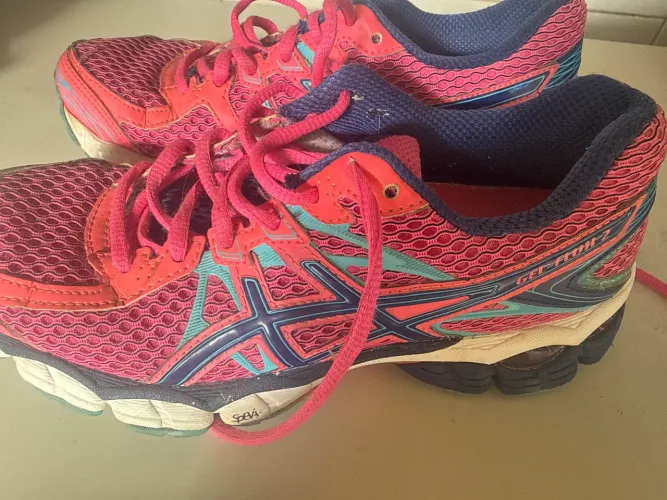 Tênis feminino ASICS feminino gel flux 2