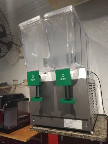REFRESQUEIRA 