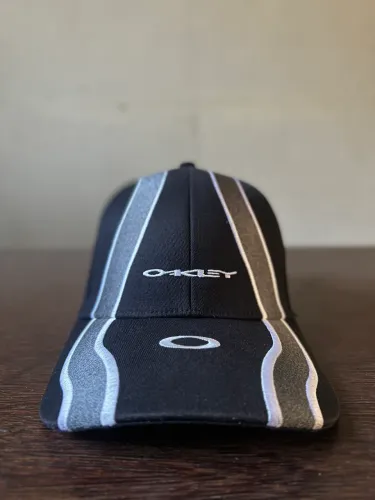 Boné Oakley Wave Blackout Original - Estado de Novo