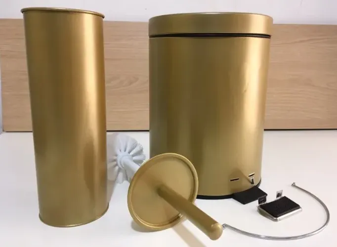 Lixeira 3 Litros Dourada em Inox e Escova Sanitária com Suporte Dourada - NOVA