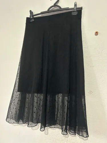 Saia feminina mídi em tule - tamanho P - Nova