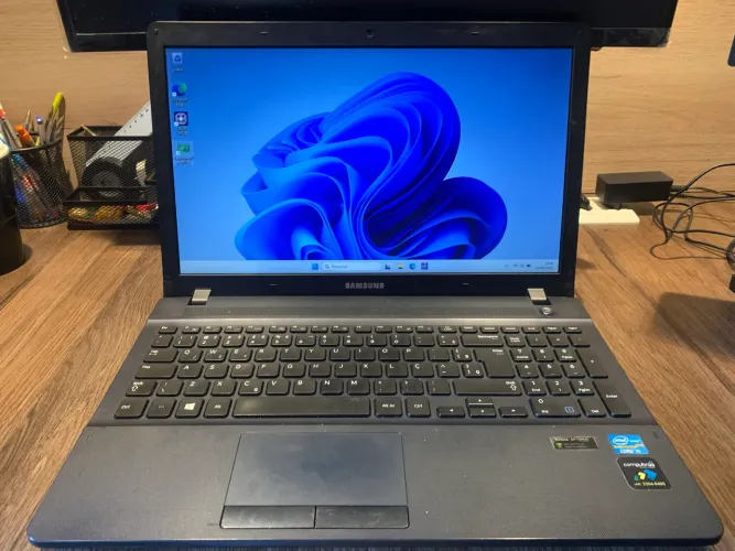 Notebook Samsung i5 gpu gt710m 8gb ram 240gb ssd