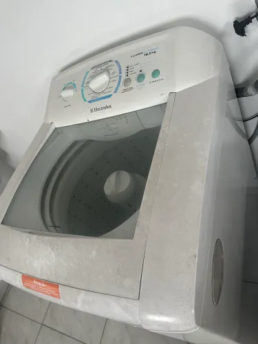 Máquina de lavar 12kg Eletrolux