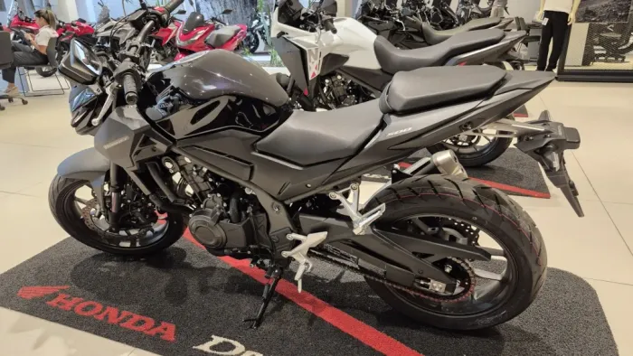 CB 500 HORNET 0KM.
