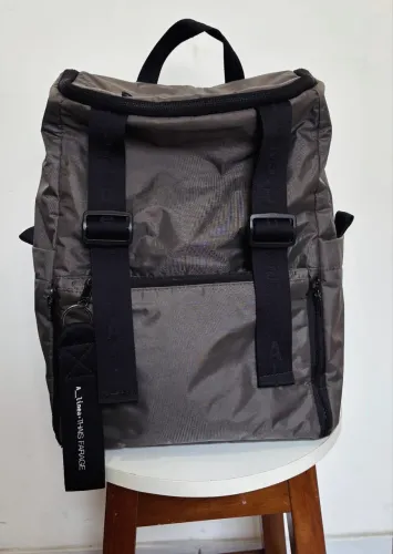 Mochila A_linea nube chumbo