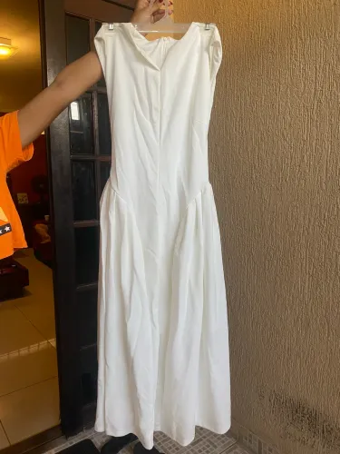 Vestido Branco para eventos como, casamentos, batismos, e outras