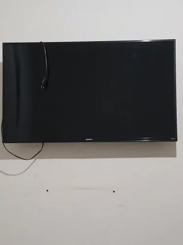 Vende Tv semi nova