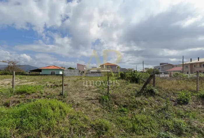 Terreno à venda na Praia da Pinheira com 389,20m2 - Palhoça/SC