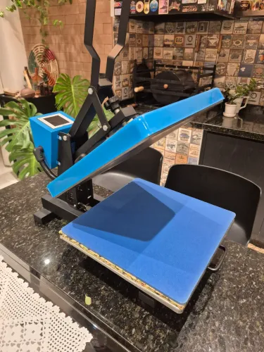 Prensa térmica plana 38x38 praticamente NOVA - OPORTUNIDADE