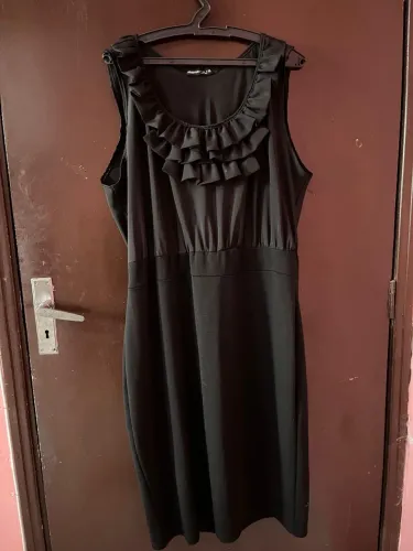 Vestido preto Marisa tam GG