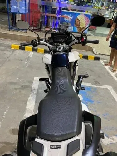 Bros 2023
