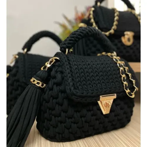 Bolsa de Ombro Feminina Artesanal em Crochê Premium | Alça Corrente Dourada