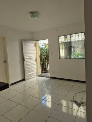 Imóvel para venda possui 45 metros quadrados com 3 quartos em Ponto Certo - Camaçari - BA
