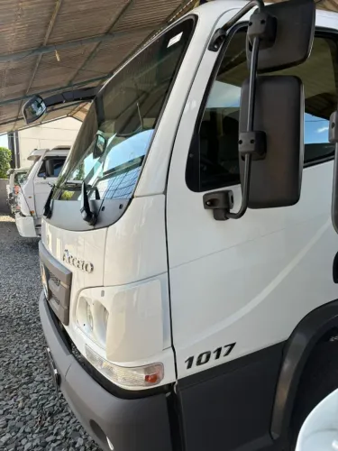 MB 1017