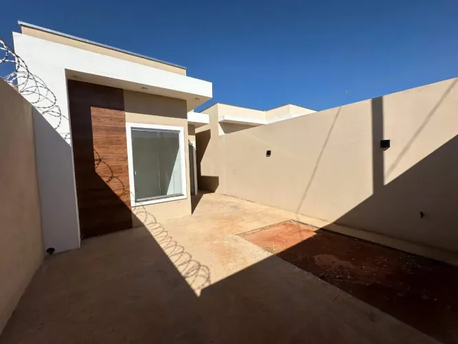 Casa Para Alugar em Delfino Magalhães com 78m², 3 Quarto(s).